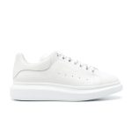 Alexander McQueen Oversized Sneaker – White Luxury Craftsmanship & Urban Style
