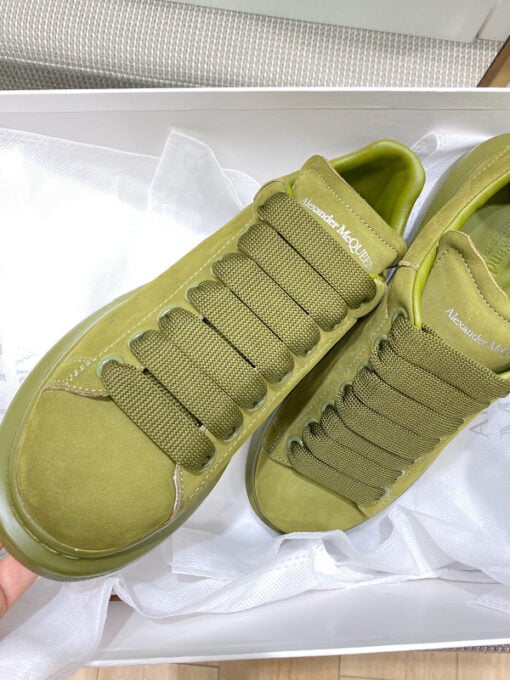 alexander-mcqueen-oversized-sneaker-in-olive-green-5