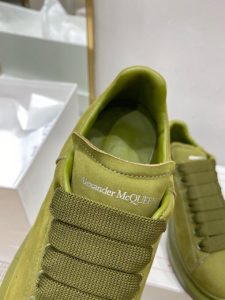 alexander-mcqueen-oversized-sneaker-in-olive-green-7