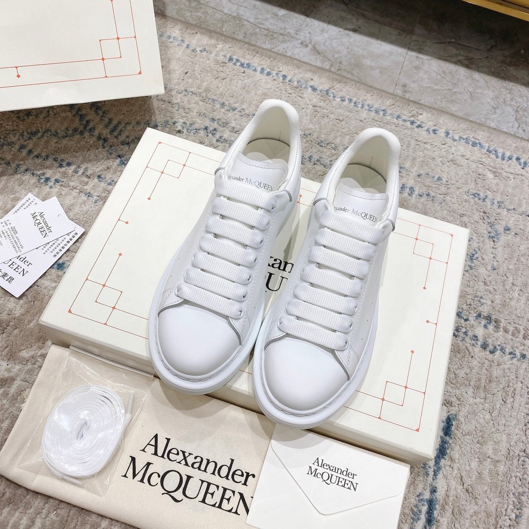 alexander-mcqueen-oversized-sneaker-in-white-5