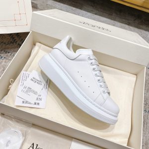 alexander-mcqueen-oversized-sneaker-in-white-7