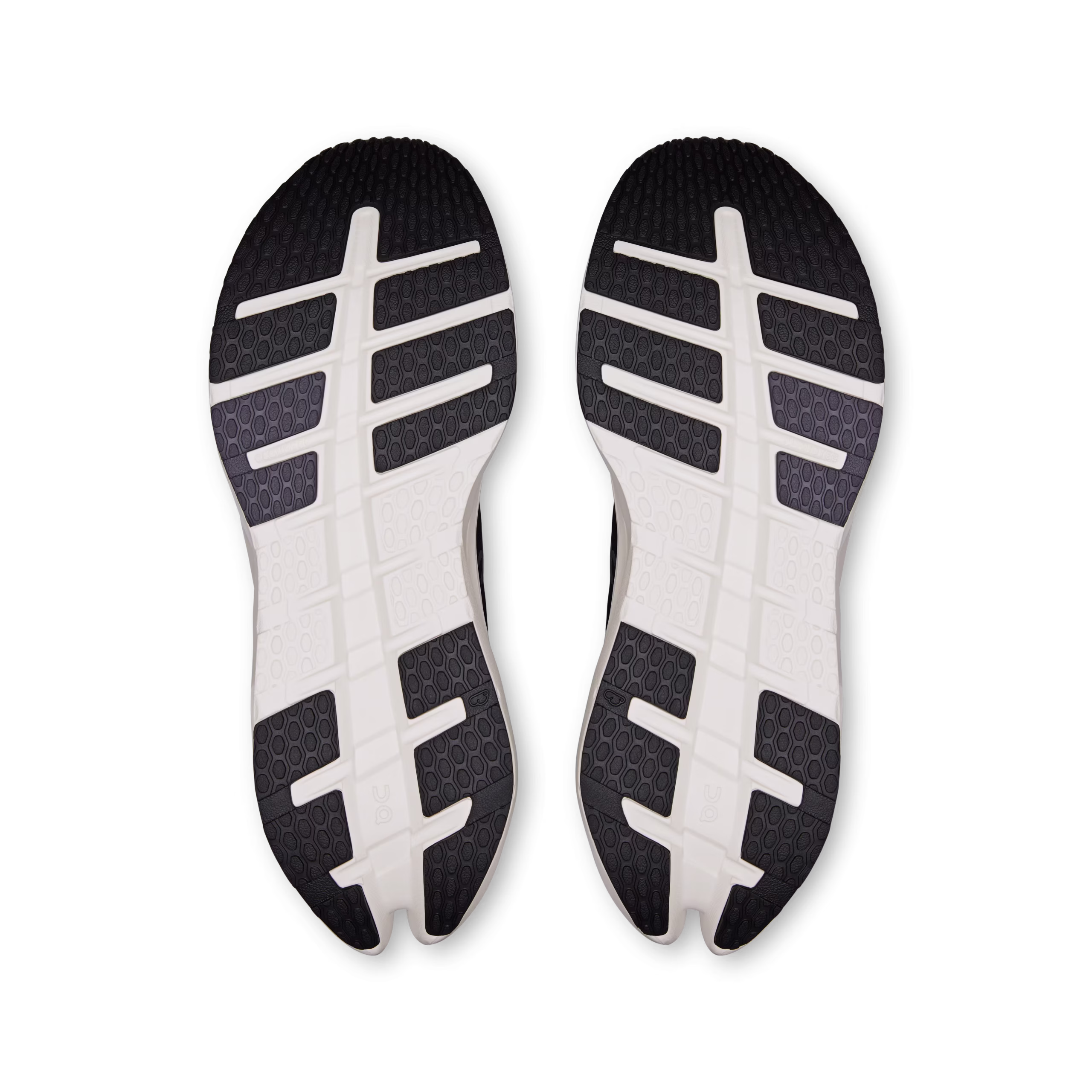 cloudrunner-3-black-ivory-3