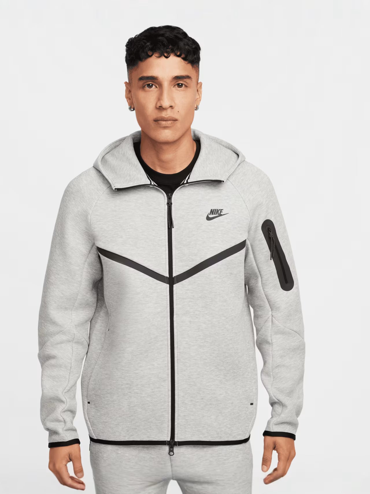 nike-tech-fleece-windrunner-grey-47019-1