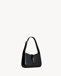 saint-laurant-le-5-a-7-in-patent-leather-black-4