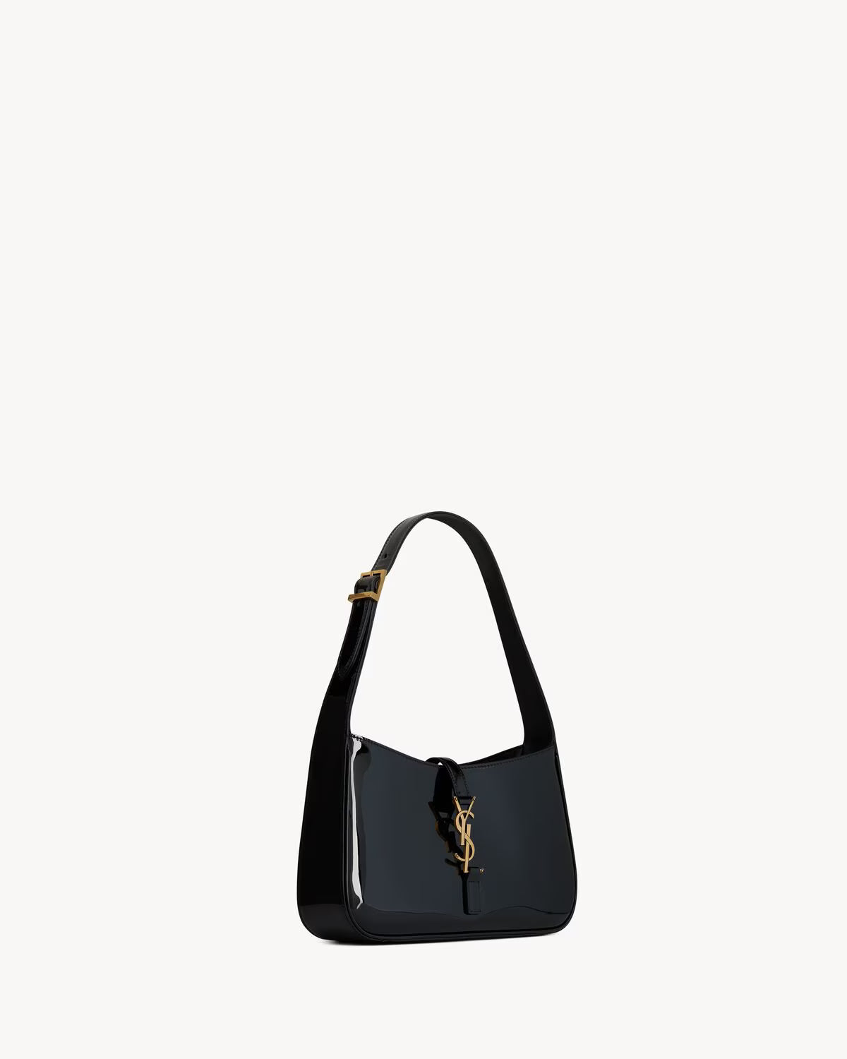 saint-laurant-le-5-a-7-in-patent-leather-black-4