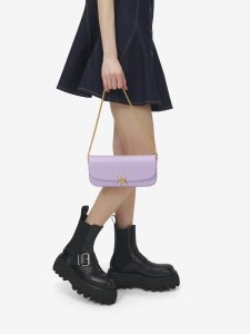 sofa-buckle-boot-black-2