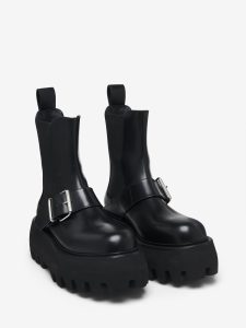 sofa-buckle-boot-black-3