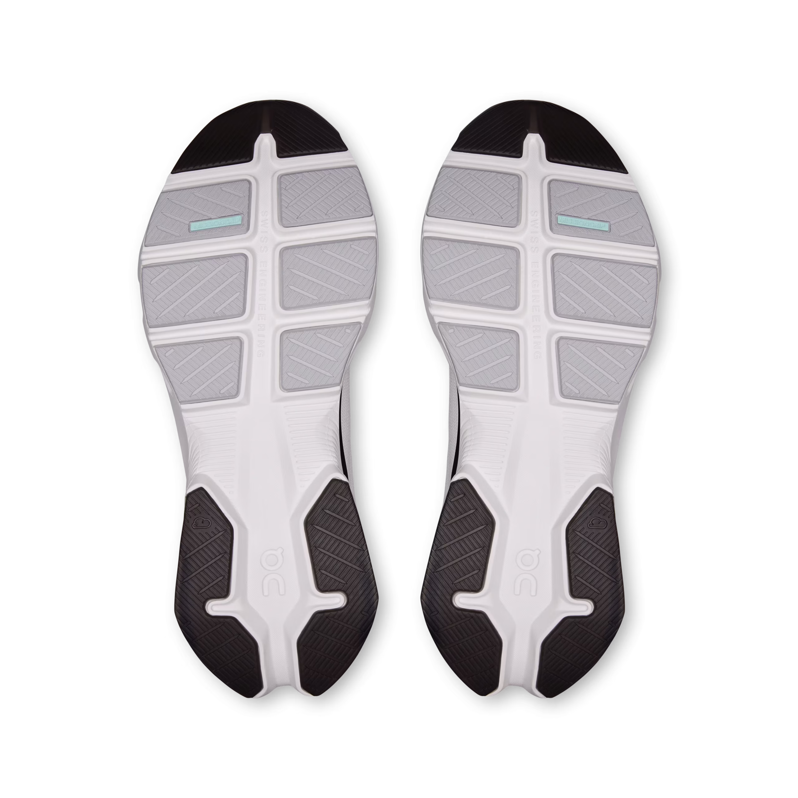 on-cloudpulse-2-training-shoes-white-black-3