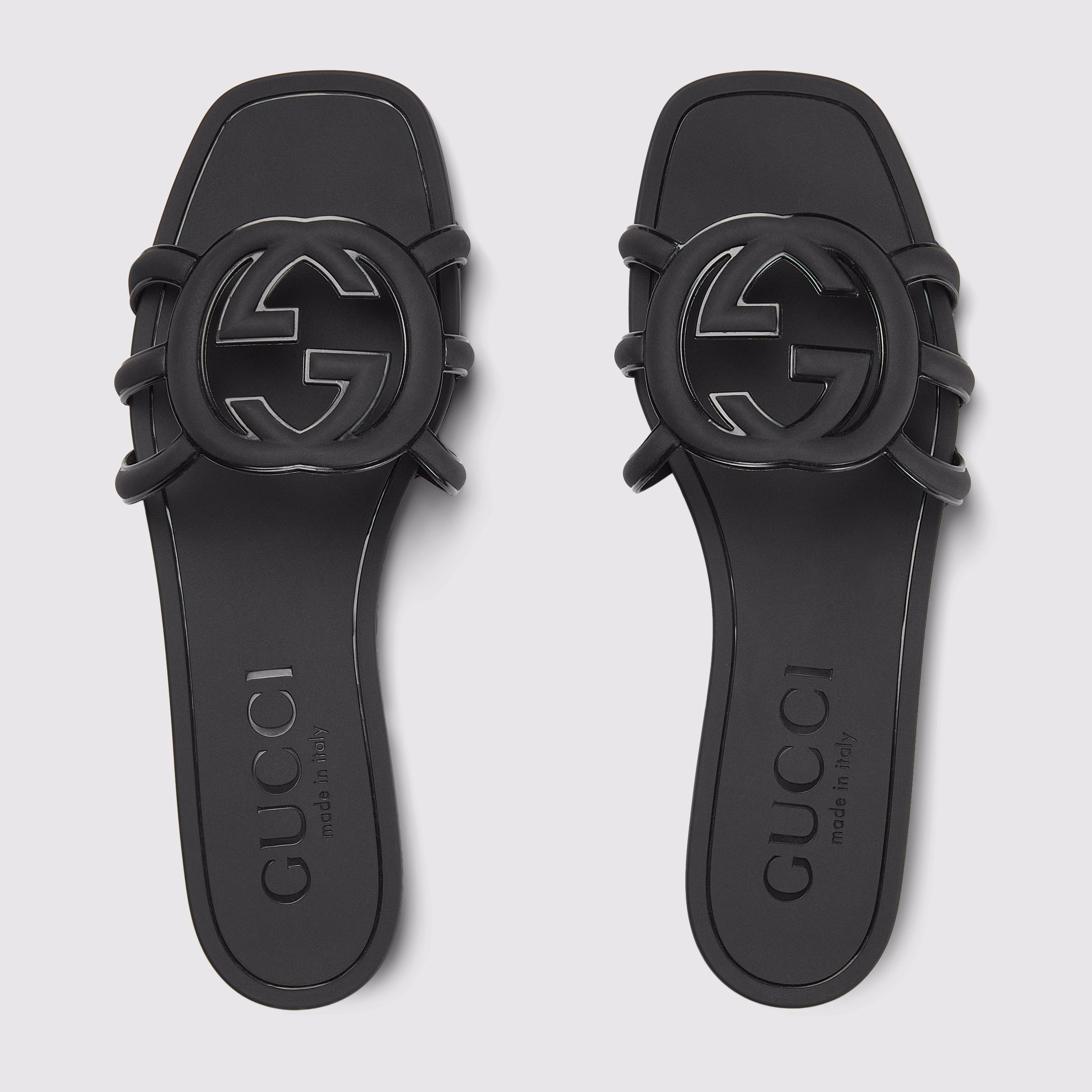 womens-interlocking-g-slide-sandal-p-black-5