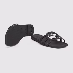 womens-interlocking-g-slide-sandal-p-black-6